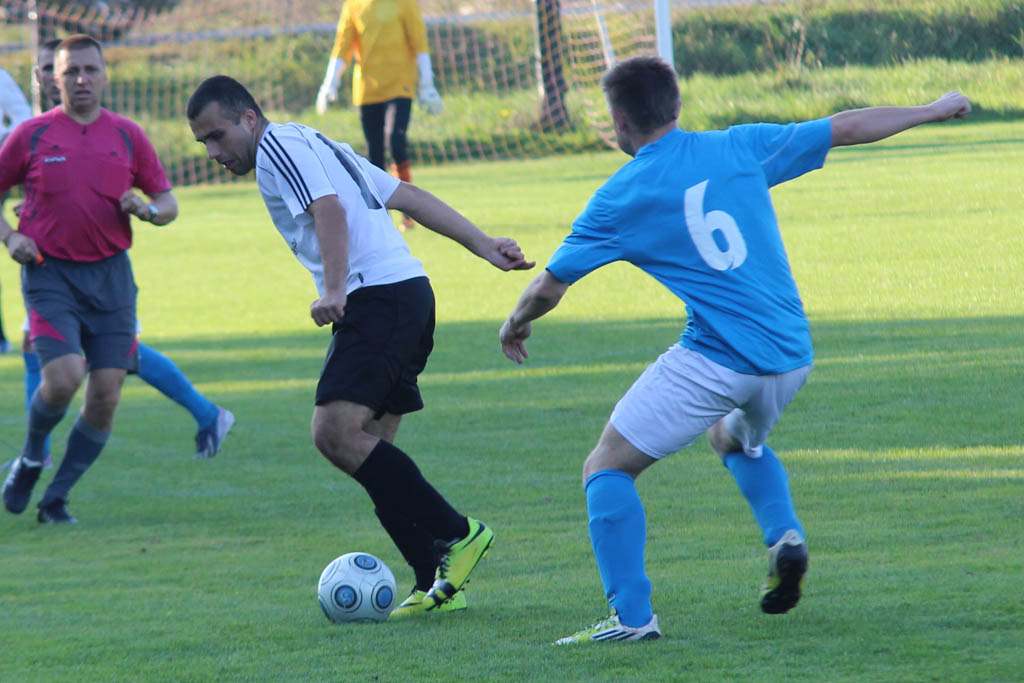 Okręgówka: Iskra - Kuźnia 1:3 (0:1)