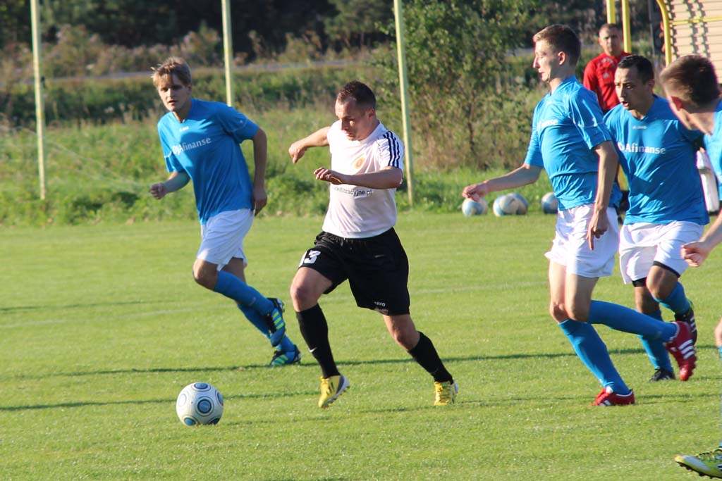 Okręgówka: Iskra - Kuźnia 1:3 (0:1)