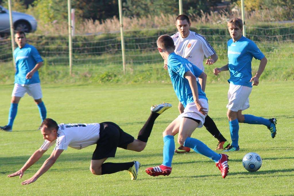 Okręgówka: Iskra - Kuźnia 1:3 (0:1)