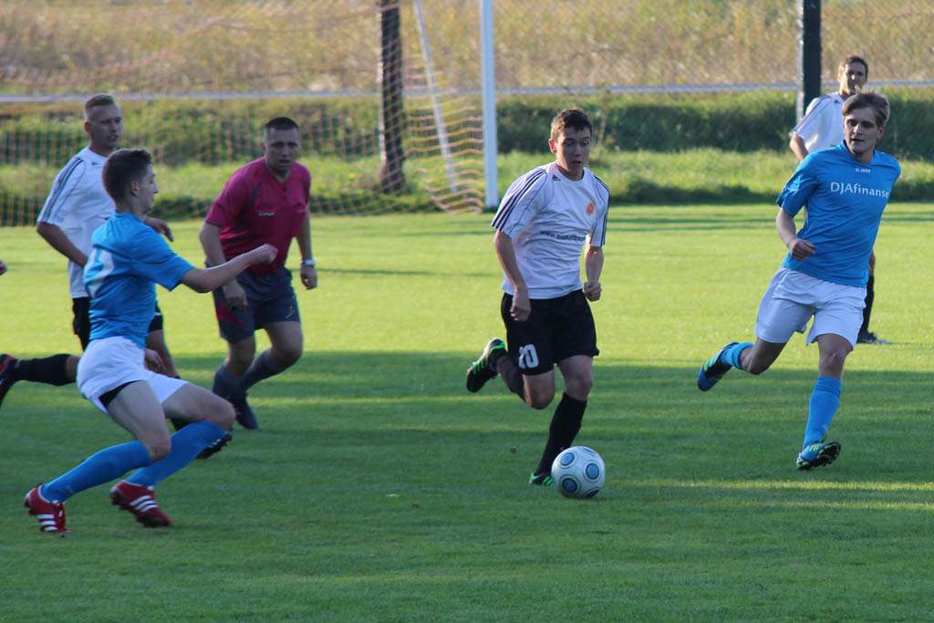 Okręgówka: Iskra - Kuźnia 1:3 (0:1)