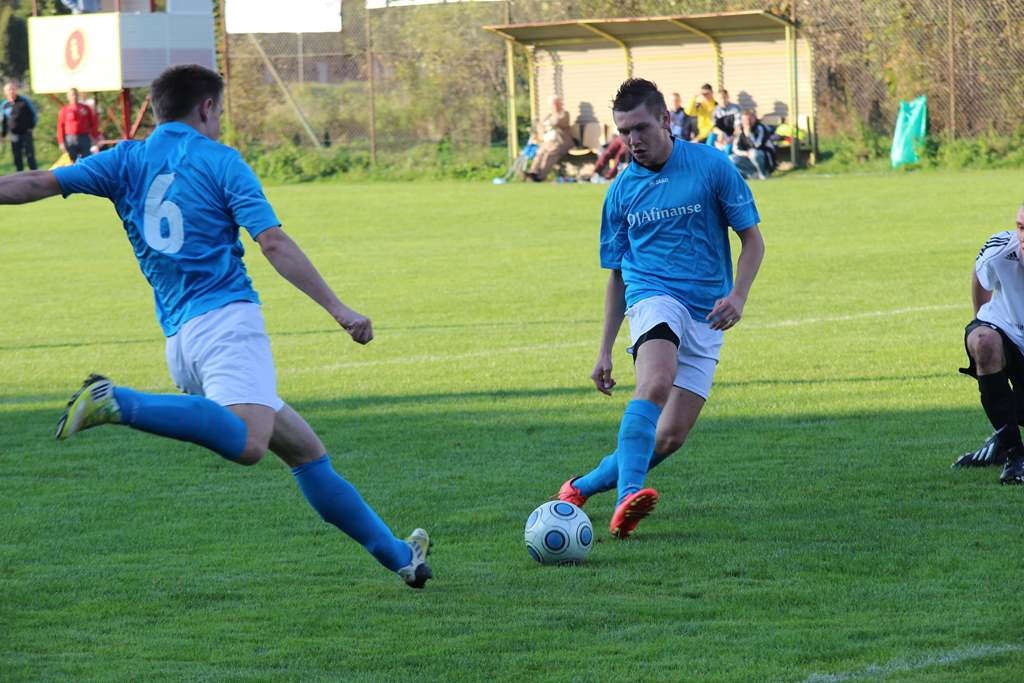 Okręgówka: Iskra - Kuźnia 1:3 (0:1)