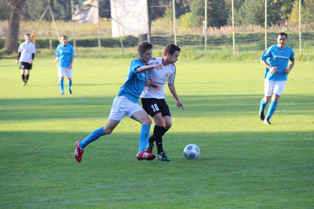 Okręgówka: Iskra - Kuźnia 1:3 (0:1)