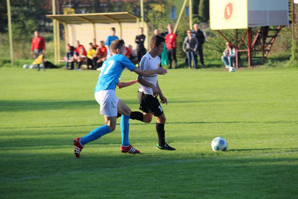 Okręgówka: Iskra - Kuźnia 1:3 (0:1)