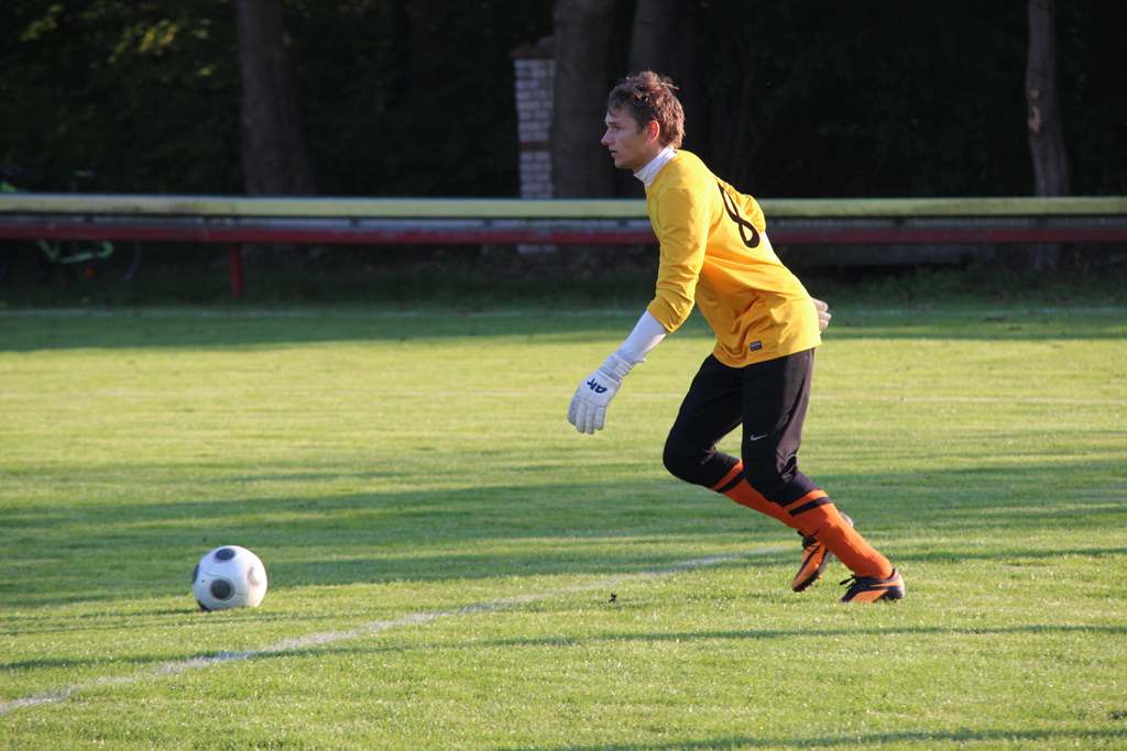 Okręgówka: Iskra - Kuźnia 1:3 (0:1)