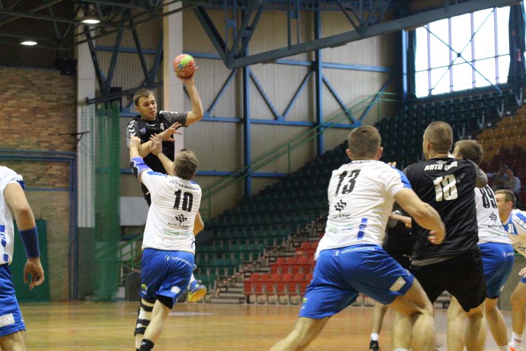 Dziewiątka bez szans w starciu z ASPR