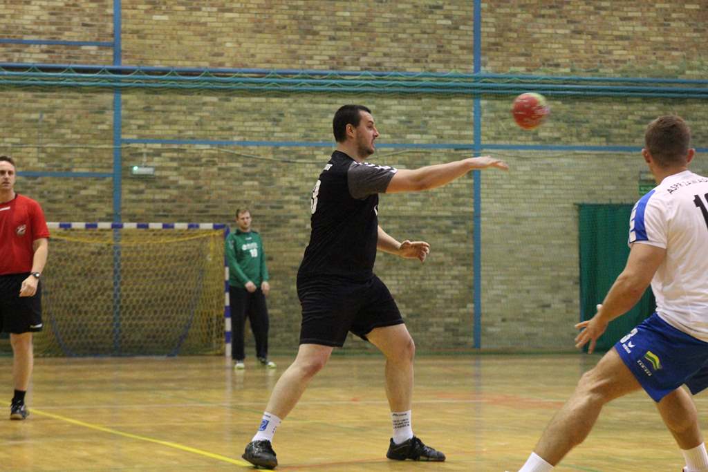 Dziewiątka bez szans w starciu z ASPR