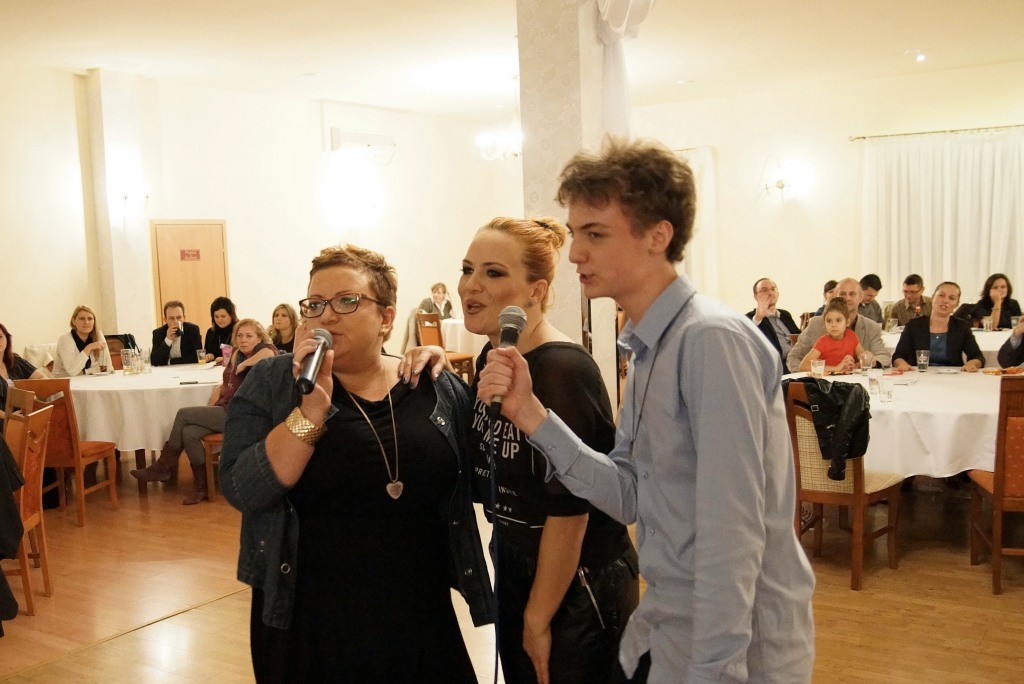 Charytatywne karaoke dla dzieci z autyzmem