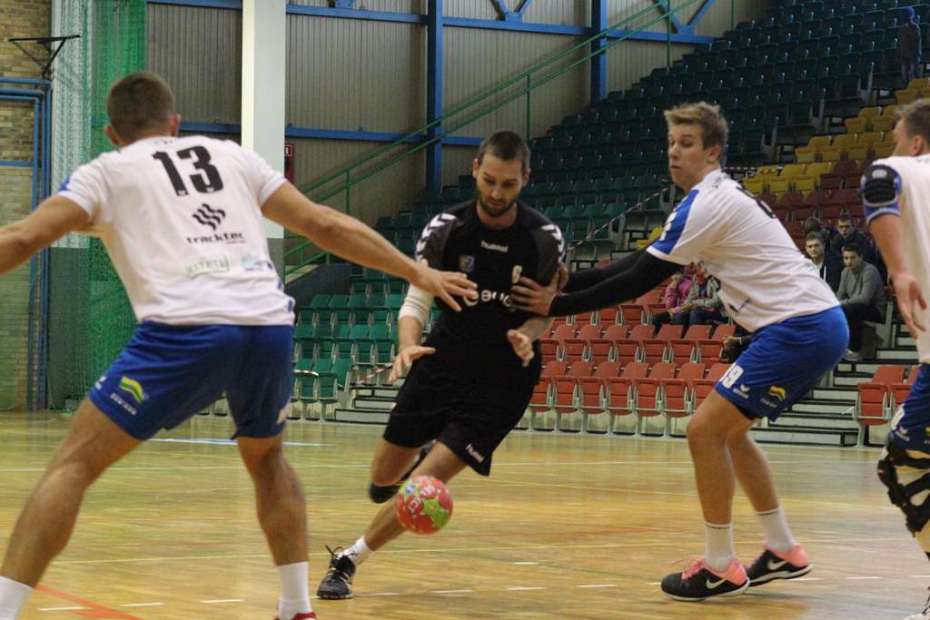 Dziewiątka bez szans w starciu z ASPR