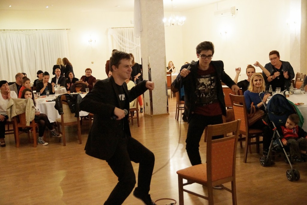 Charytatywne karaoke dla dzieci z autyzmem