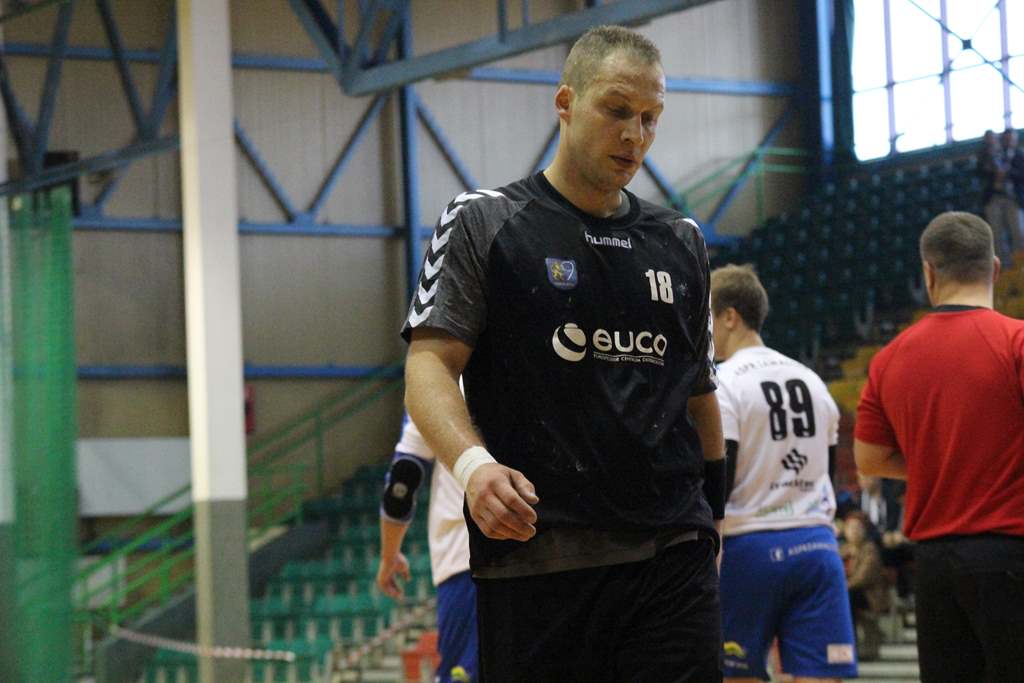 Dziewiątka bez szans w starciu z ASPR