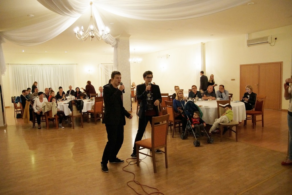 Charytatywne karaoke dla dzieci z autyzmem