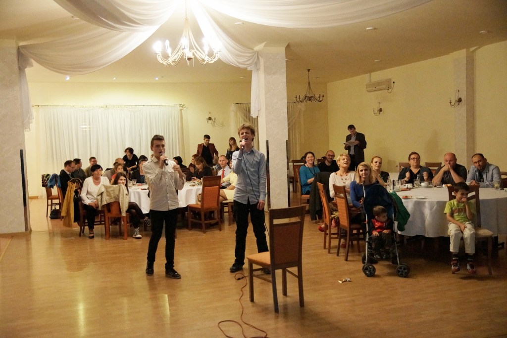 Charytatywne karaoke dla dzieci z autyzmem