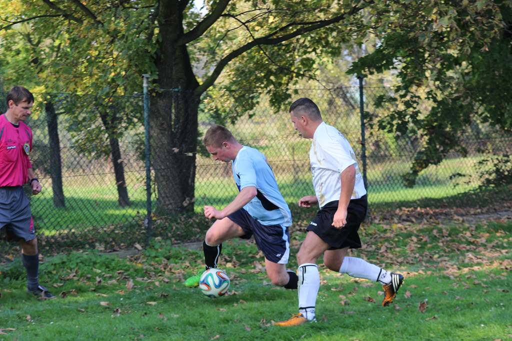 Klasa A: Błękitni - Iskra 4:2 (3:1)