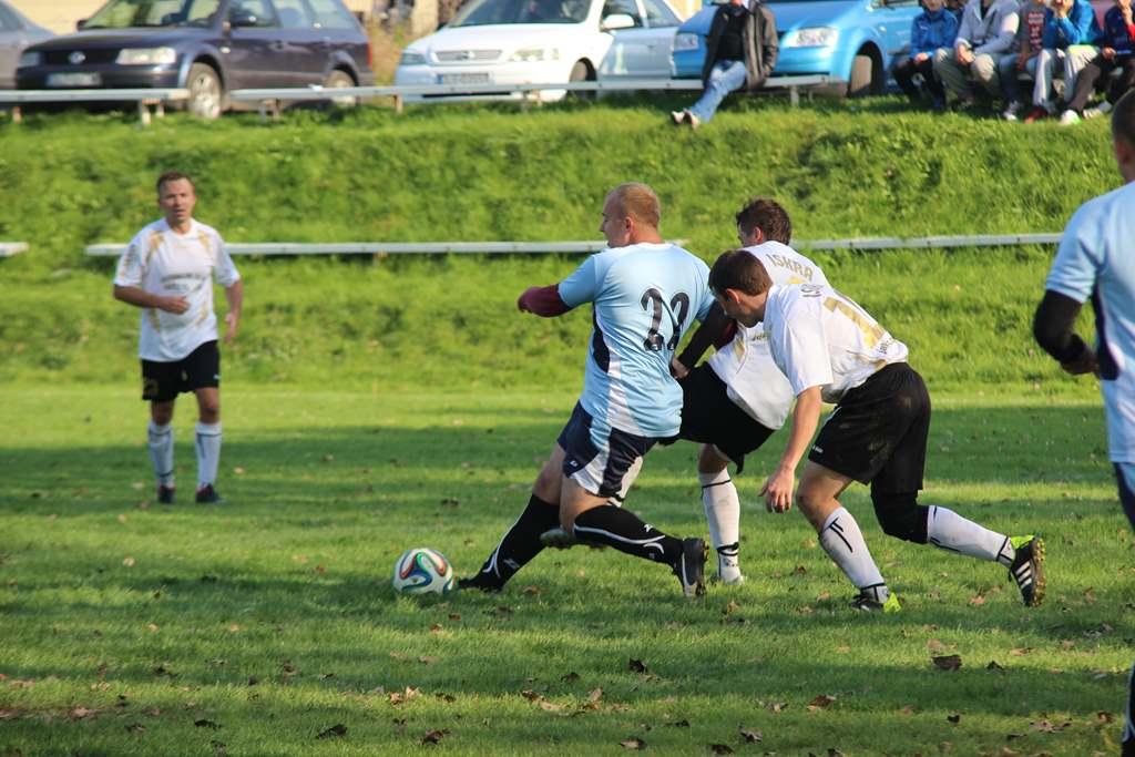 Klasa A: Błękitni - Iskra 4:2 (3:1)