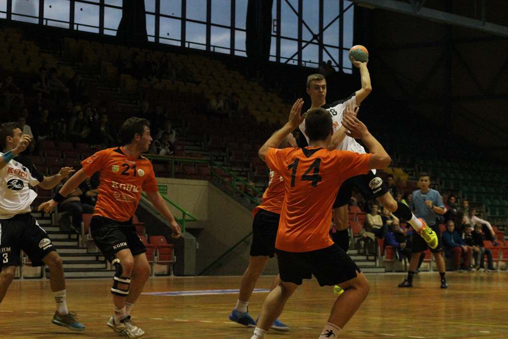 Derby dla juniorów Siódemki Miedź!