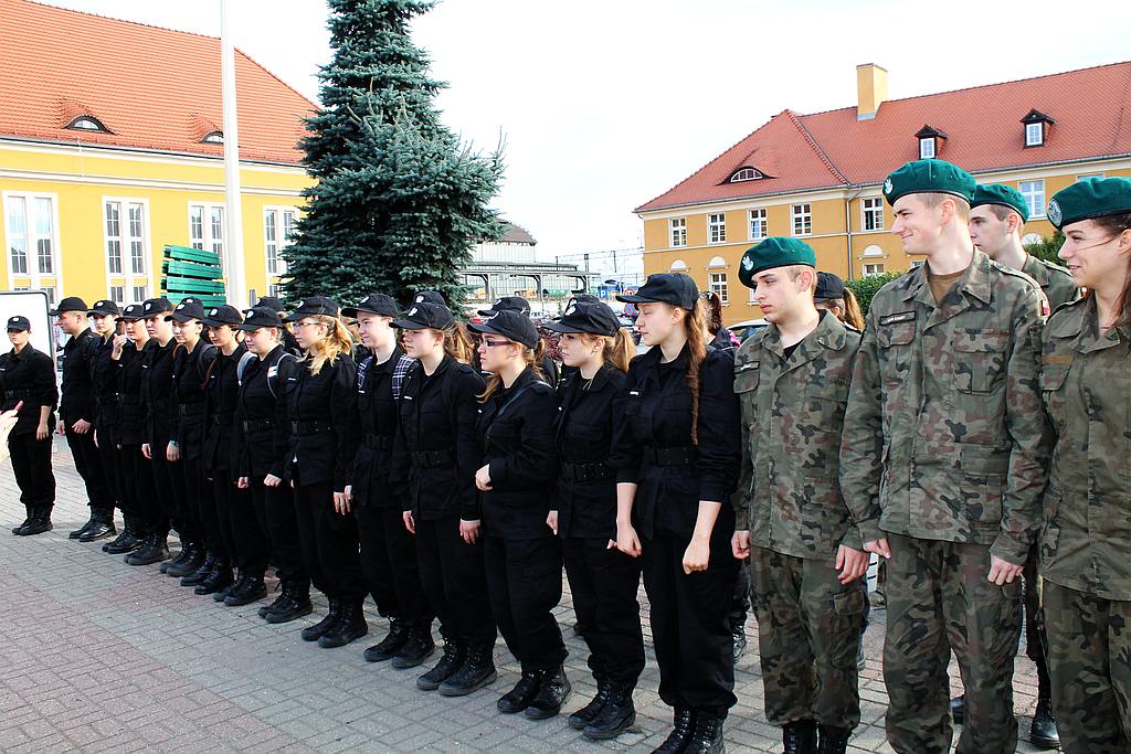 Ćwiczenia legnickiej policji