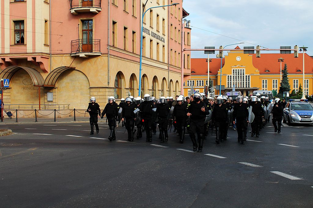 Ćwiczenia legnickiej policji