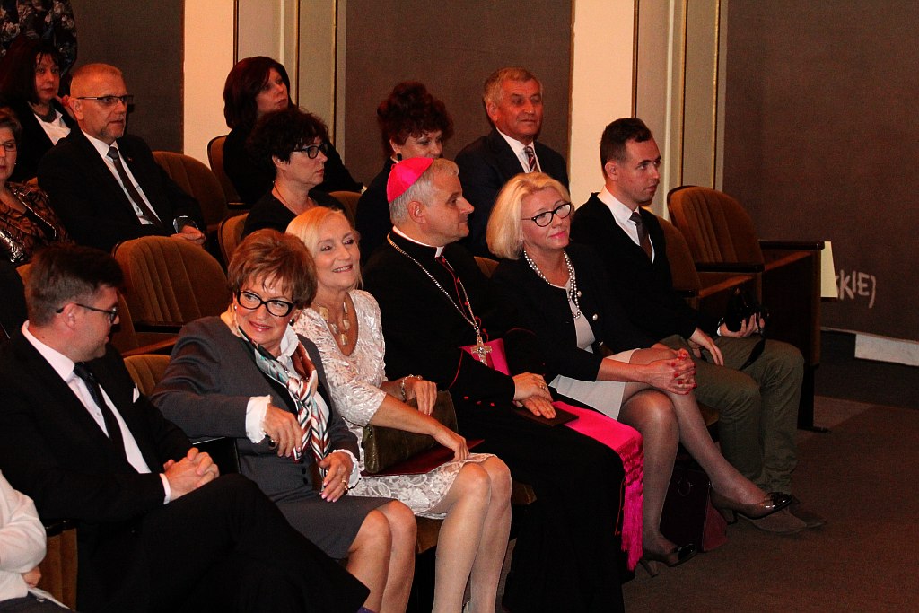 Pedagodzy uhonorowani w dniu swojego święta