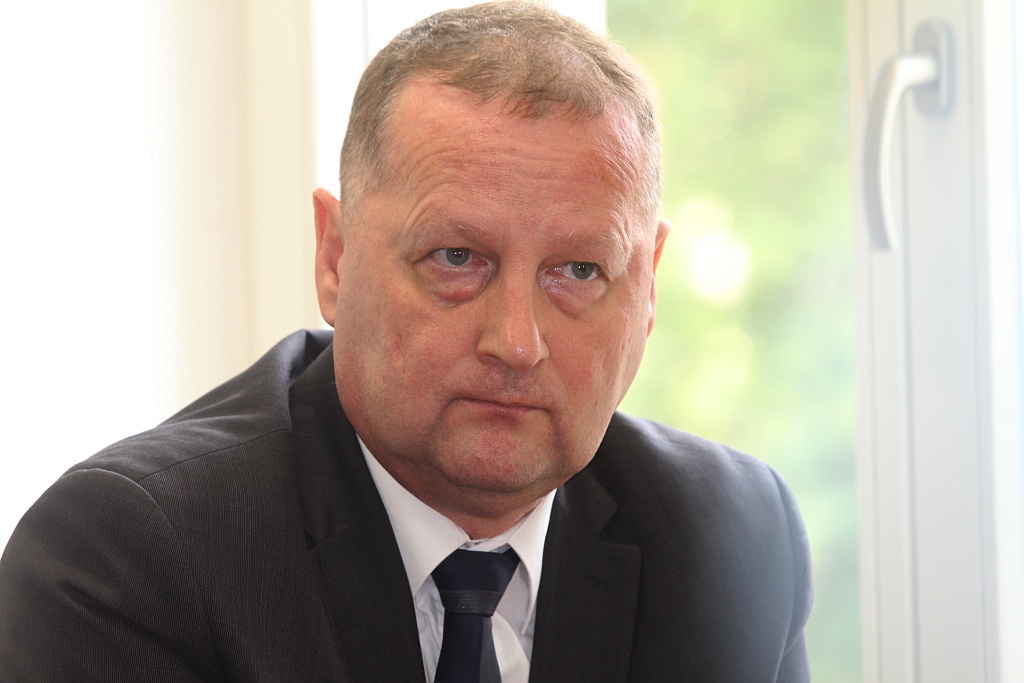 Myrda: Partie niszczą samorządową Polskę