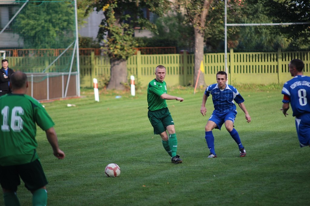 Okręgówka: KS Legnickie Pole - Konfeks 0:0