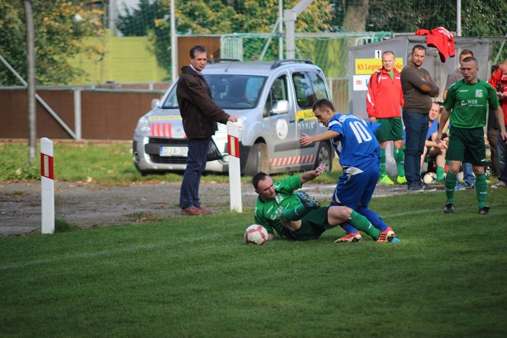 Okręgówka: KS Legnickie Pole - Konfeks 0:0