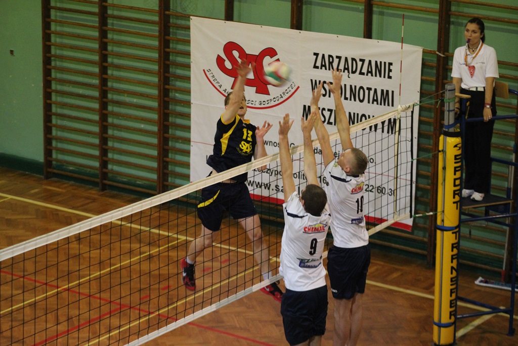 Ikar wygrał z Rośkiem i został liderem!
