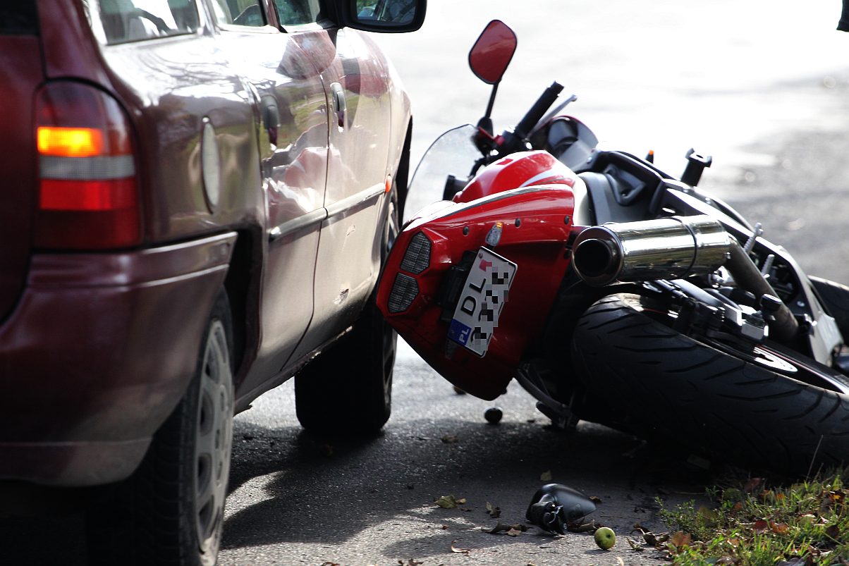 Potrącenie motocyklisty na Nowodworskiej