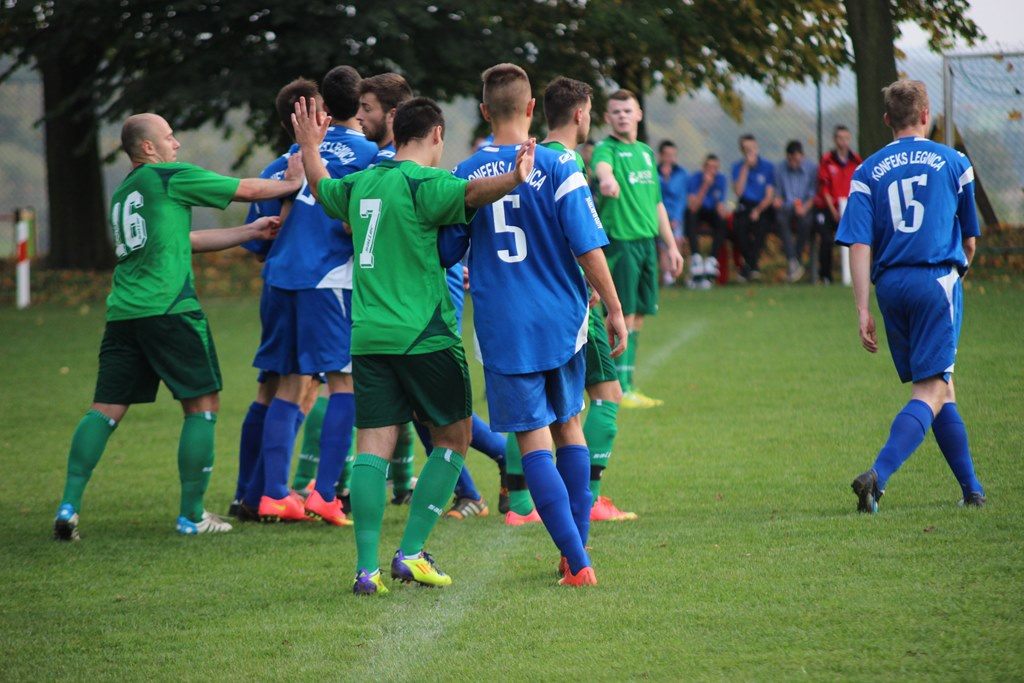 Okręgówka: KS Legnickie Pole - Konfeks 0:0