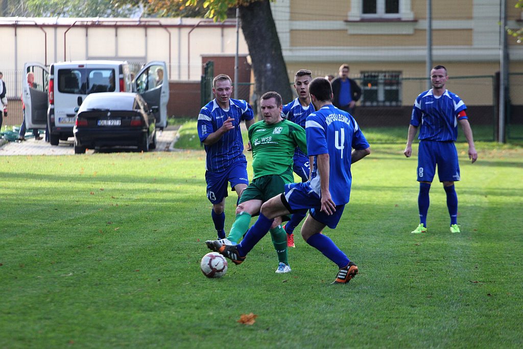 Okręgówka: KS Legnickie Pole - Konfeks 0:0