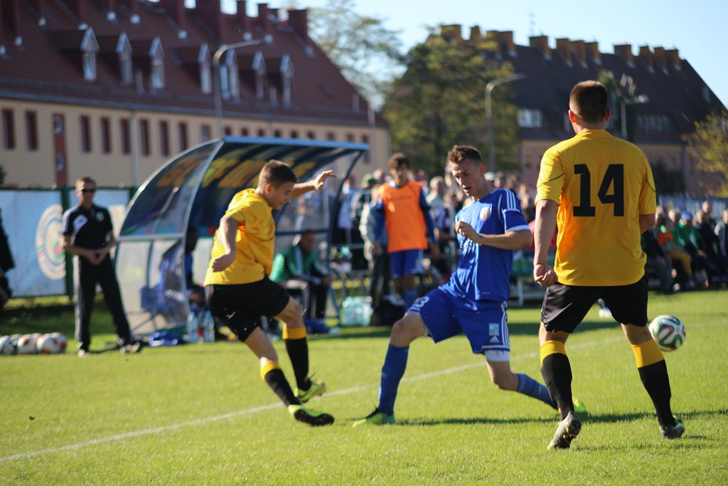 4. liga: Miedź II - Widawa 6:0 (2:0)
