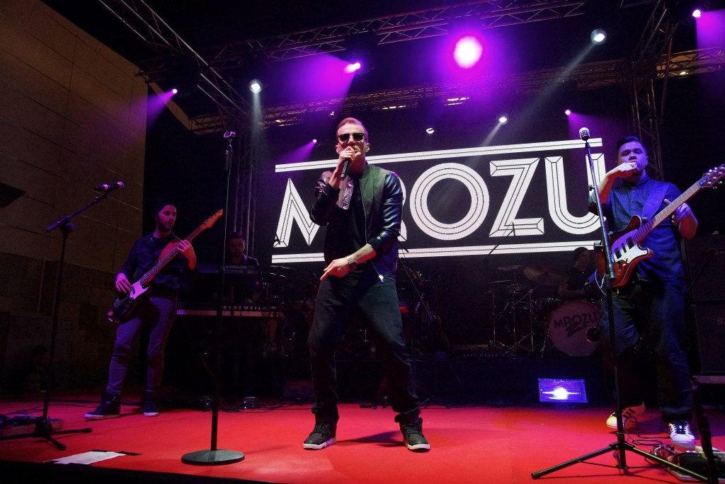 Doda, Mrozu i wielki tort