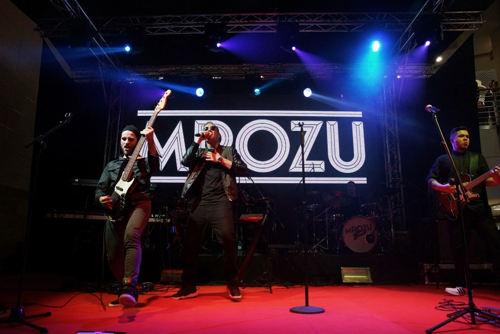 Doda, Mrozu i wielki tort