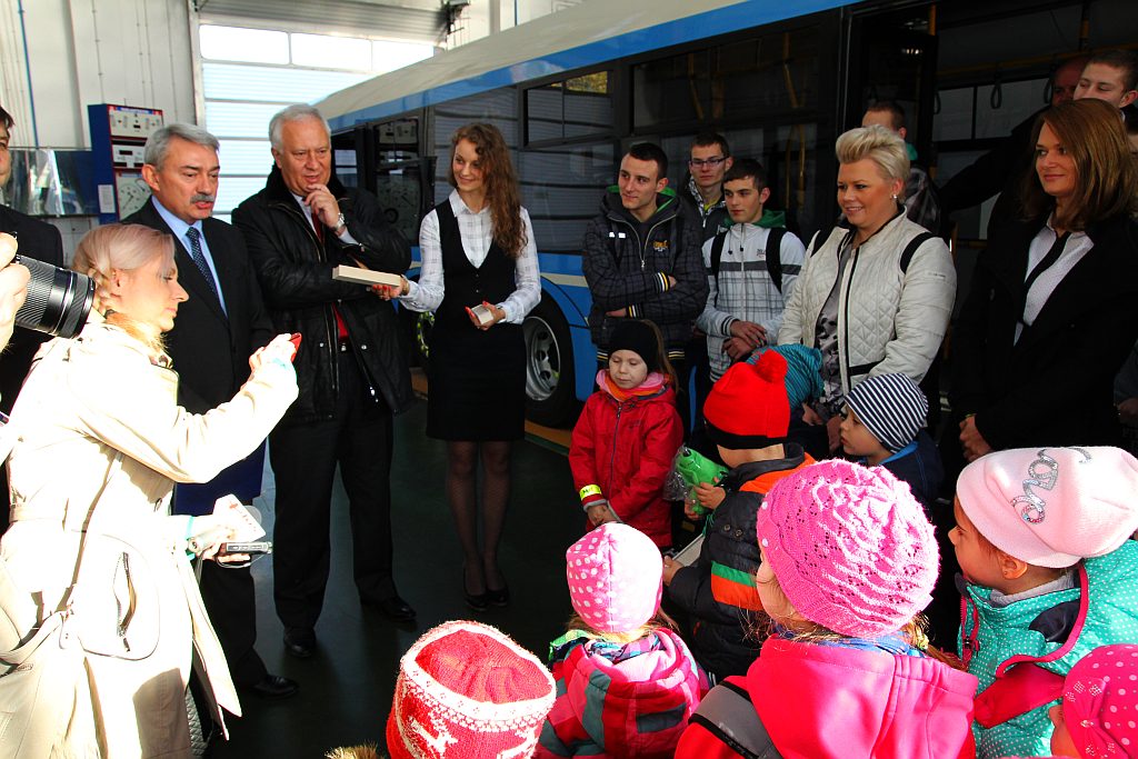 Nowy autobus Solaris w Legnicy