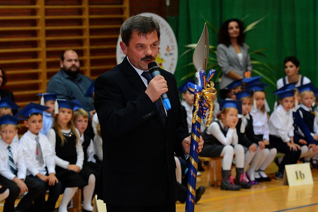 Pasowanie na pierwszoklasistów w SP 20