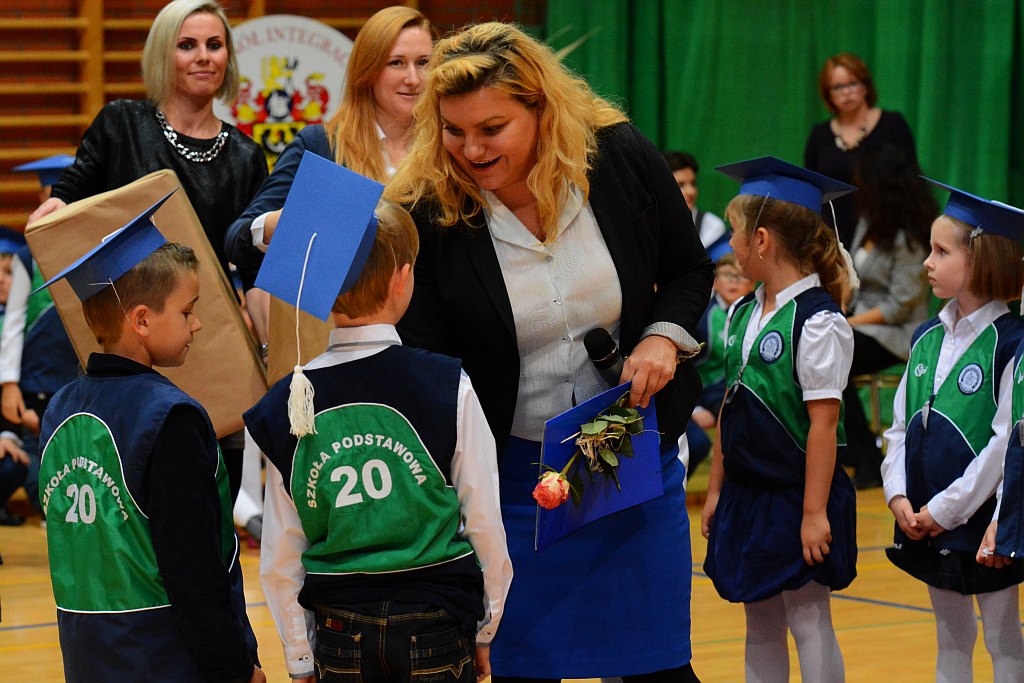 Pasowanie na pierwszoklasistów w SP 20