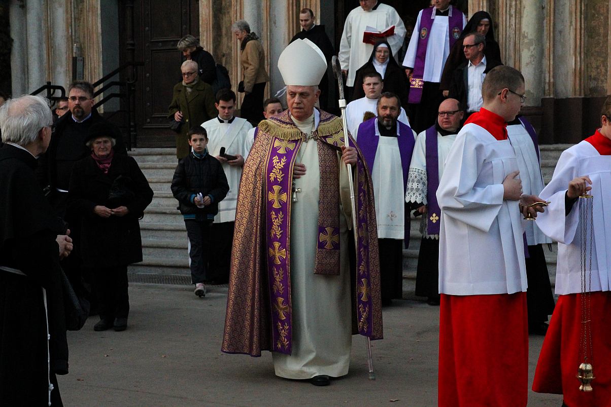 Dzień Wszystkich Świętych w Legnicy