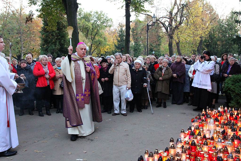 Dzień Wszystkich Świętych w Legnicy