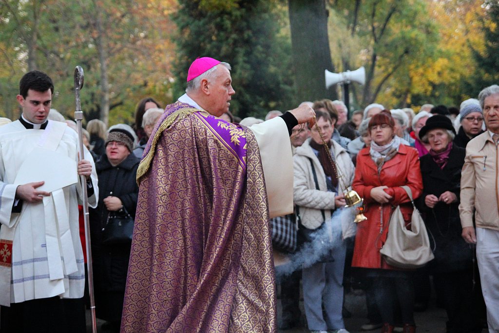 Dzień Wszystkich Świętych w Legnicy