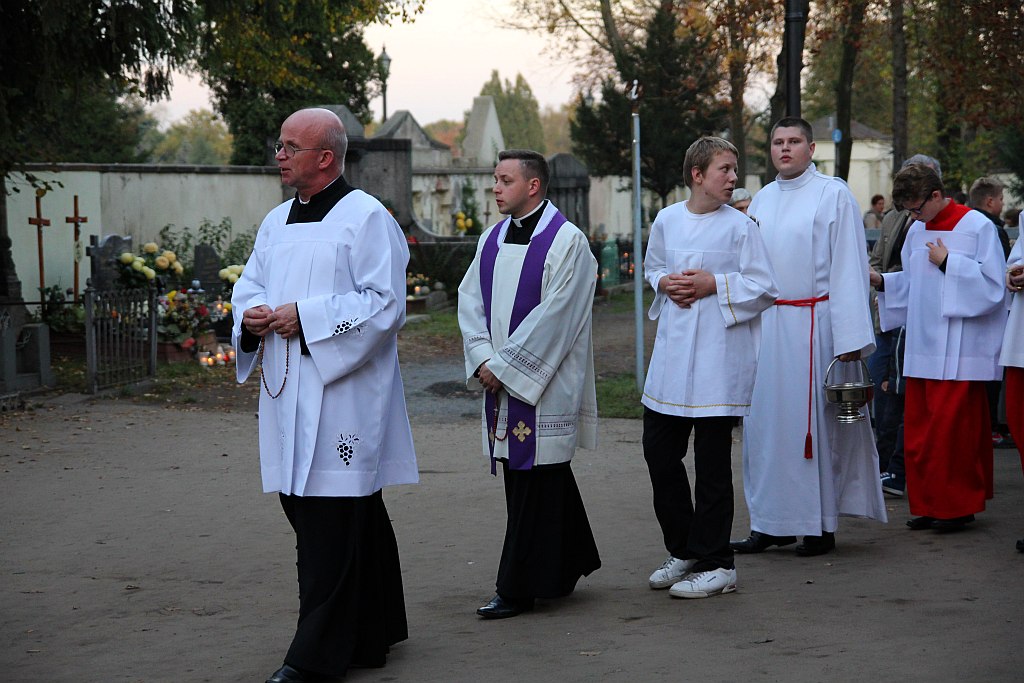 Dzień Wszystkich Świętych w Legnicy