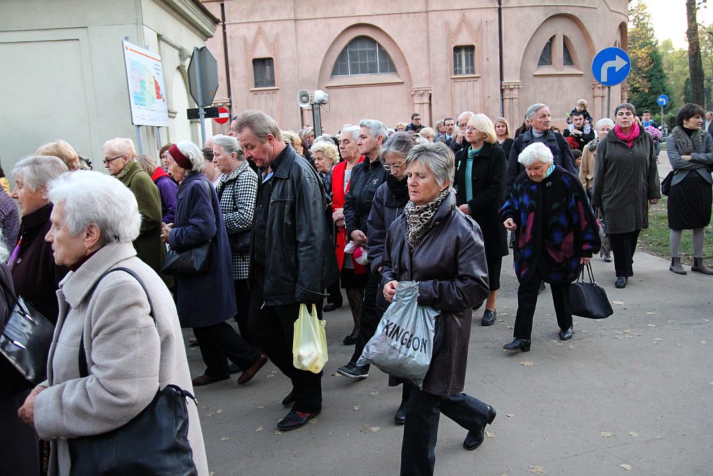 Dzień Wszystkich Świętych w Legnicy
