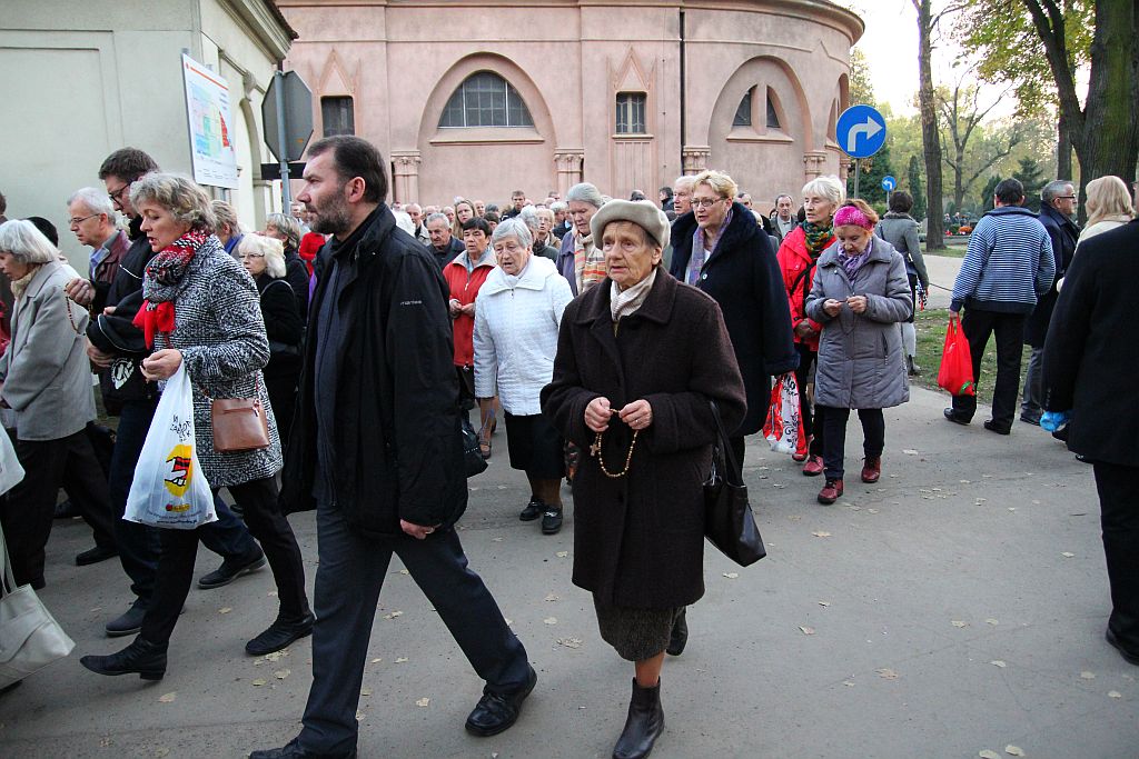 Dzień Wszystkich Świętych w Legnicy