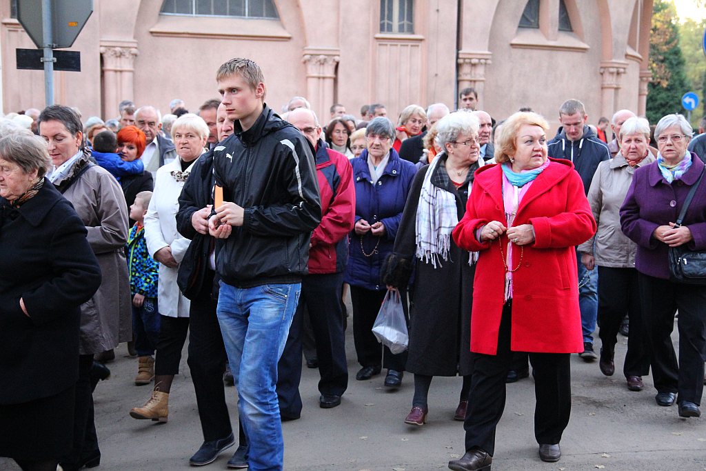 Dzień Wszystkich Świętych w Legnicy