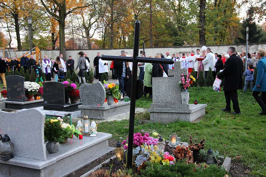 Dzień Wszystkich Świętych w Legnicy
