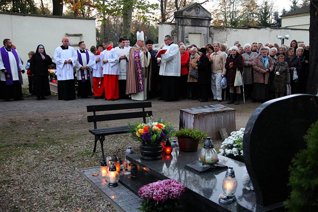 Dzień Wszystkich Świętych w Legnicy