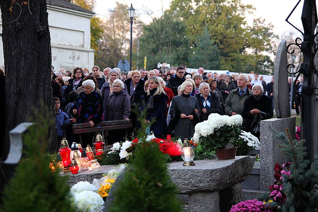 Dzień Wszystkich Świętych w Legnicy