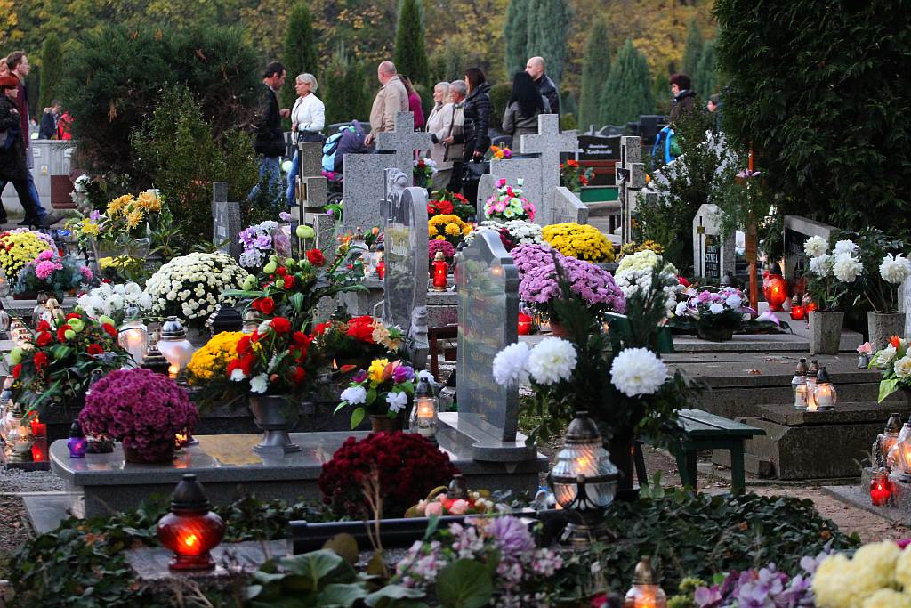 Dzień Wszystkich Świętych w Legnicy