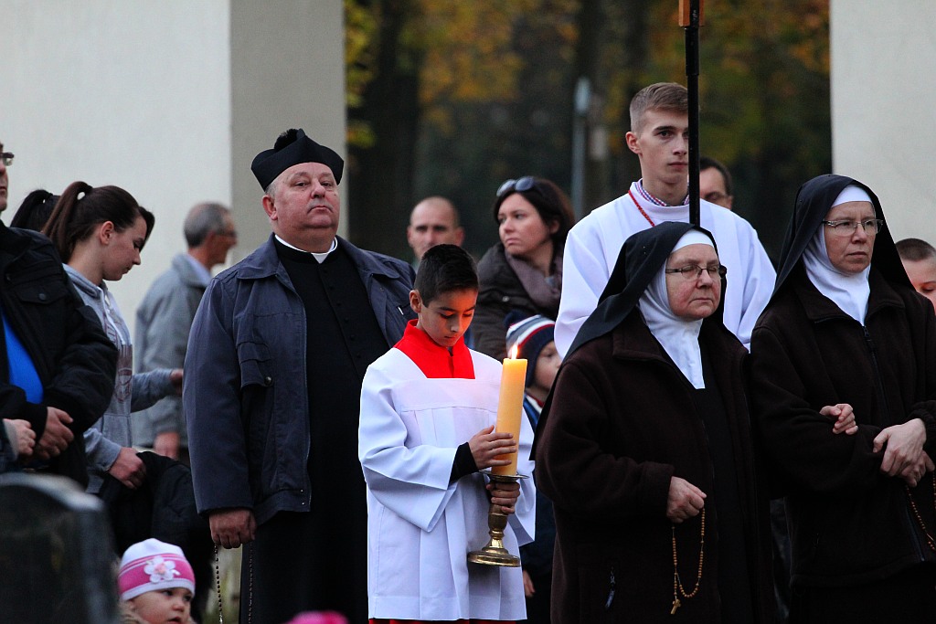 Dzień Wszystkich Świętych w Legnicy
