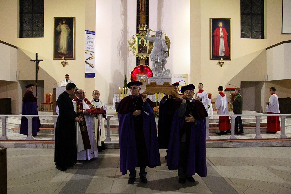 Nawiedzenie figury świętego Michała Archanioła z Gargano