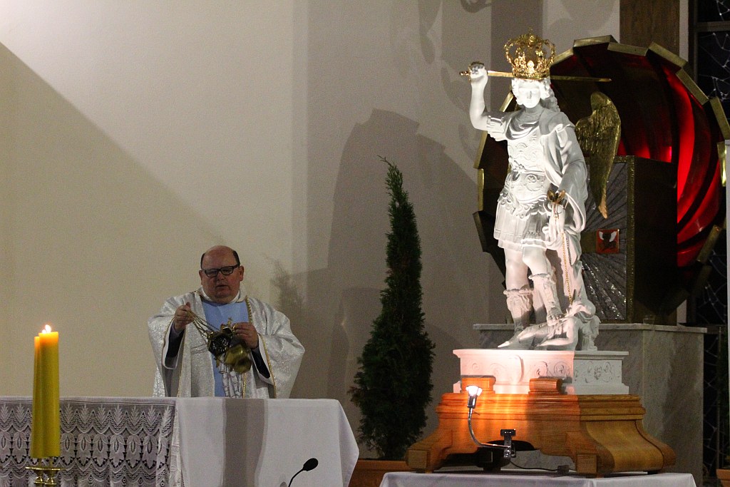 Nawiedzenie figury świętego Michała Archanioła z Gargano