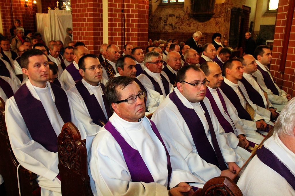 Ksiądz Bochnak spoczął w krypcie katedry